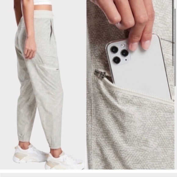 Athleta Venture Printed Jogger Pants Viper Gray Size 8 - Picture 3 of 9